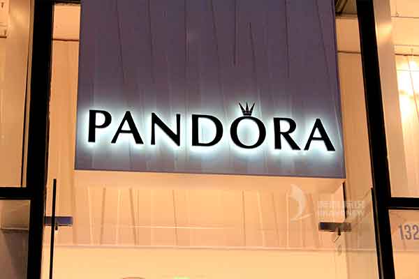 不銹鋼發(fā)光字 不銹鋼發(fā)光字